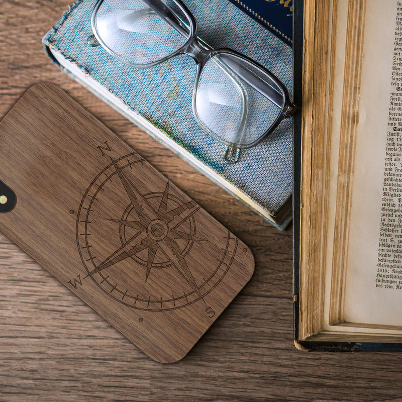 Holz Hardcase mit TPU Bumper für Apple iPhone XR Kompass Vintage