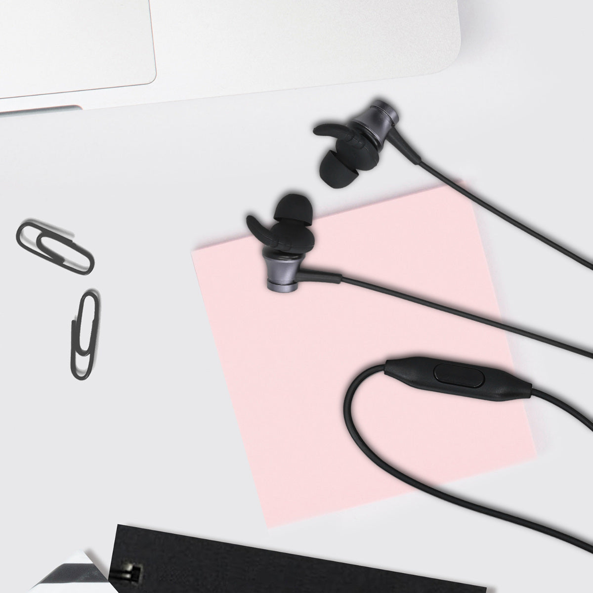 Universal Silikonhülle mit Haken für In-Ear Kopfhörer / Ohrstöpsel