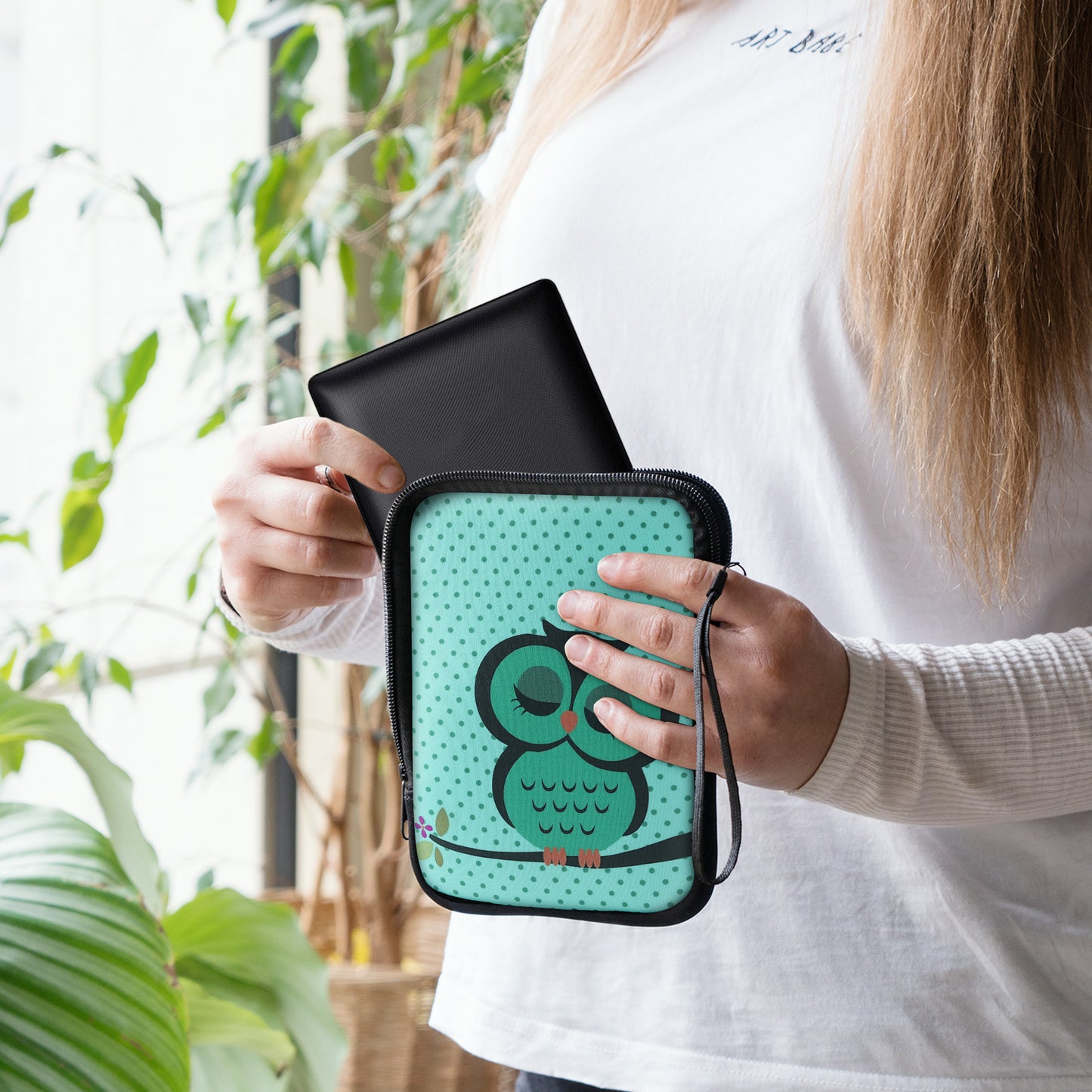 kwmobile Tasche für eReader - Hülle Schutzhülle Galaxie Baum Wiese - 17 x 12 x 2 cm Innenmaße