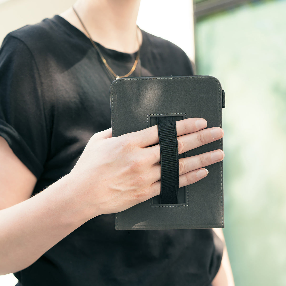 Kobo Glo HD / Touch 2.0 mit Handschlaufe eReader Hülle