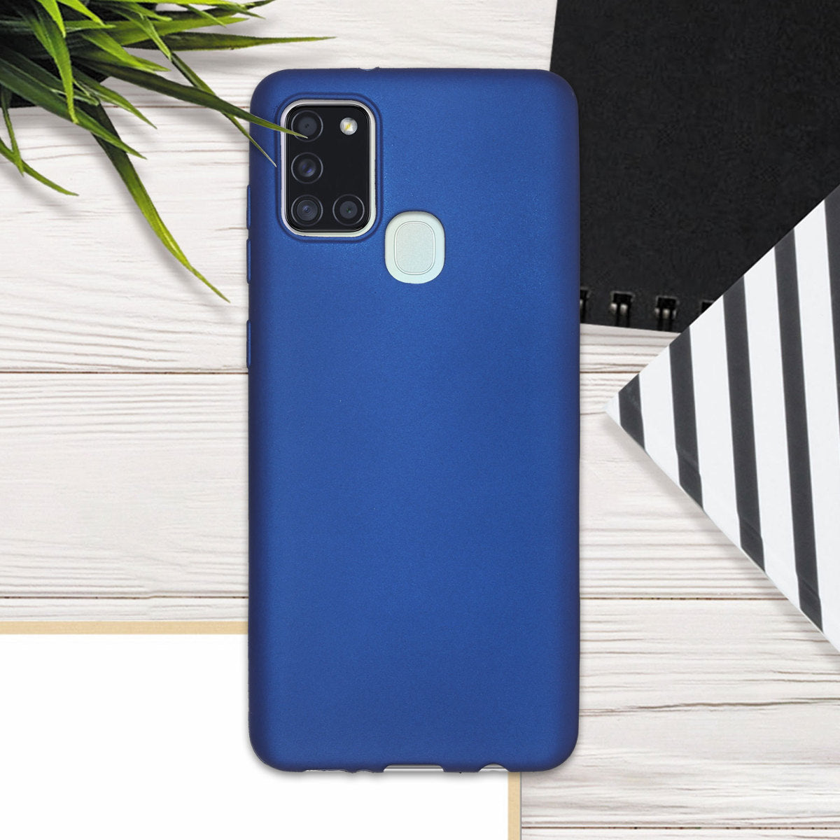 kwmobile Handyhülle für Samsung Galaxy A21s Hülle - Silikon Case metallisch schimmernd - Schutzhülle Cover