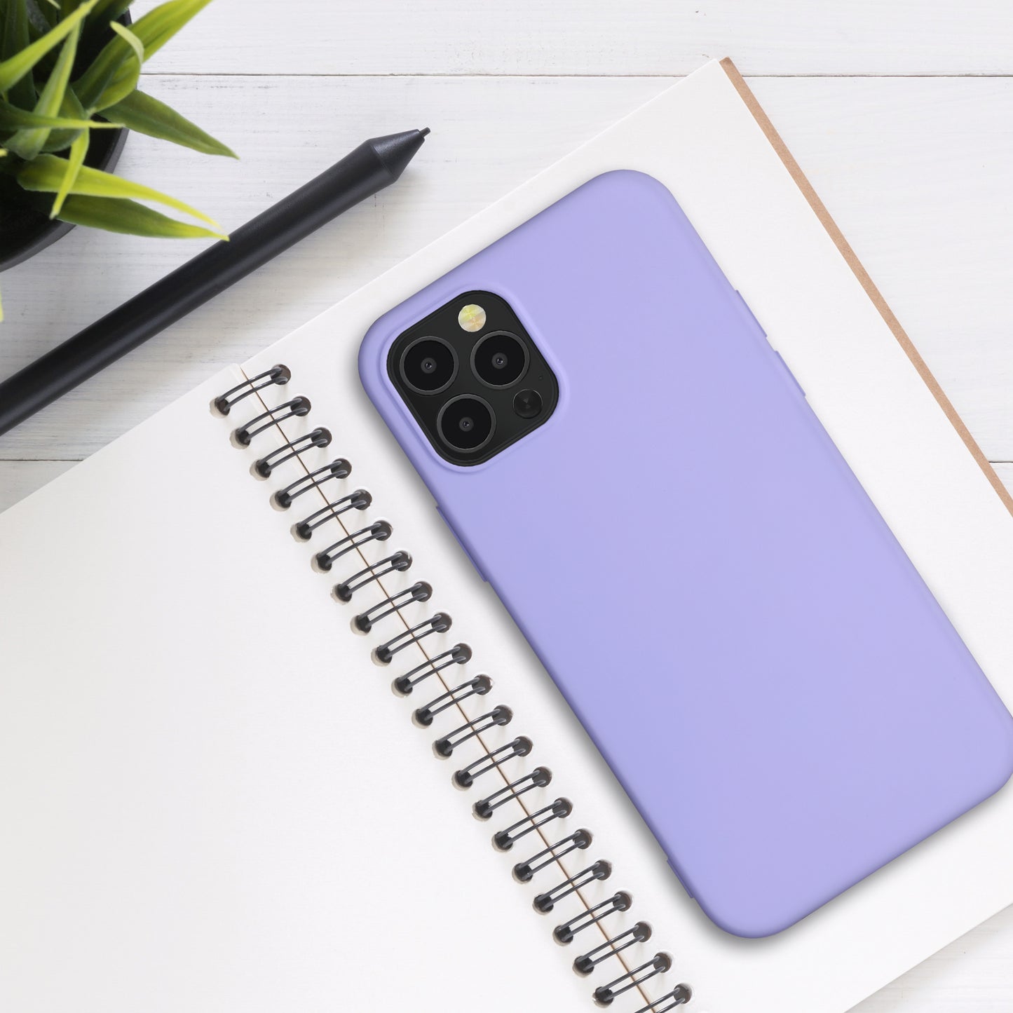 kwmobile Hülle kompatibel mit Apple iPhone 12 / iPhone 12 Pro Hülle - gummierte Silikon Handyhülle - Schutzhülle für kabelloses Laden - Case