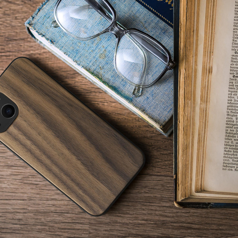iPhone 13 stoßfestes Hardcase mit TPU Bumper Holz Nussbaum