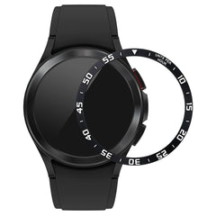 kwmobile Schutzring kompatibel mit Samsung Galaxy Watch 4 Classic Fitnesstracker - Bezel Ring Lünette in Silber