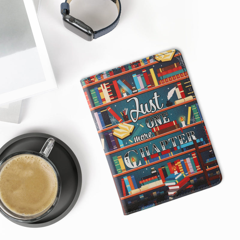 Kindle Paperwhite 11. Generation 2021 mit Handschlaufe Klapphülle Just One More Chapter