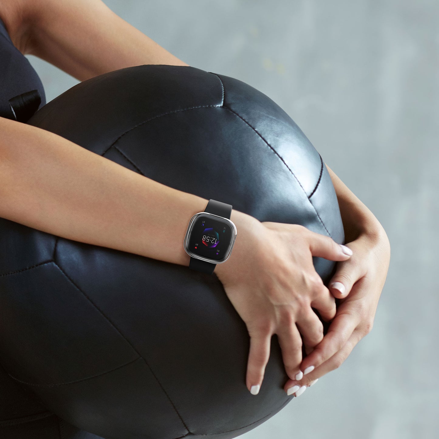 kwmobile Schutzhülle für Fitbit Versa 4 / Sense 2 - Fullbody Display Cover Set