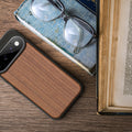 kwmobile Holzhülle Pixel 11 Pro Dunkelbraun