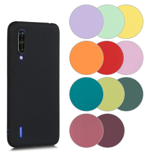 kwmobile Hülle kompatibel mit Xiaomi Mi 9 Lite Hülle - weiches TPU Silikon Case - Cover geeignet für kabelloses Laden - Schwarz matt Schwarz matt  