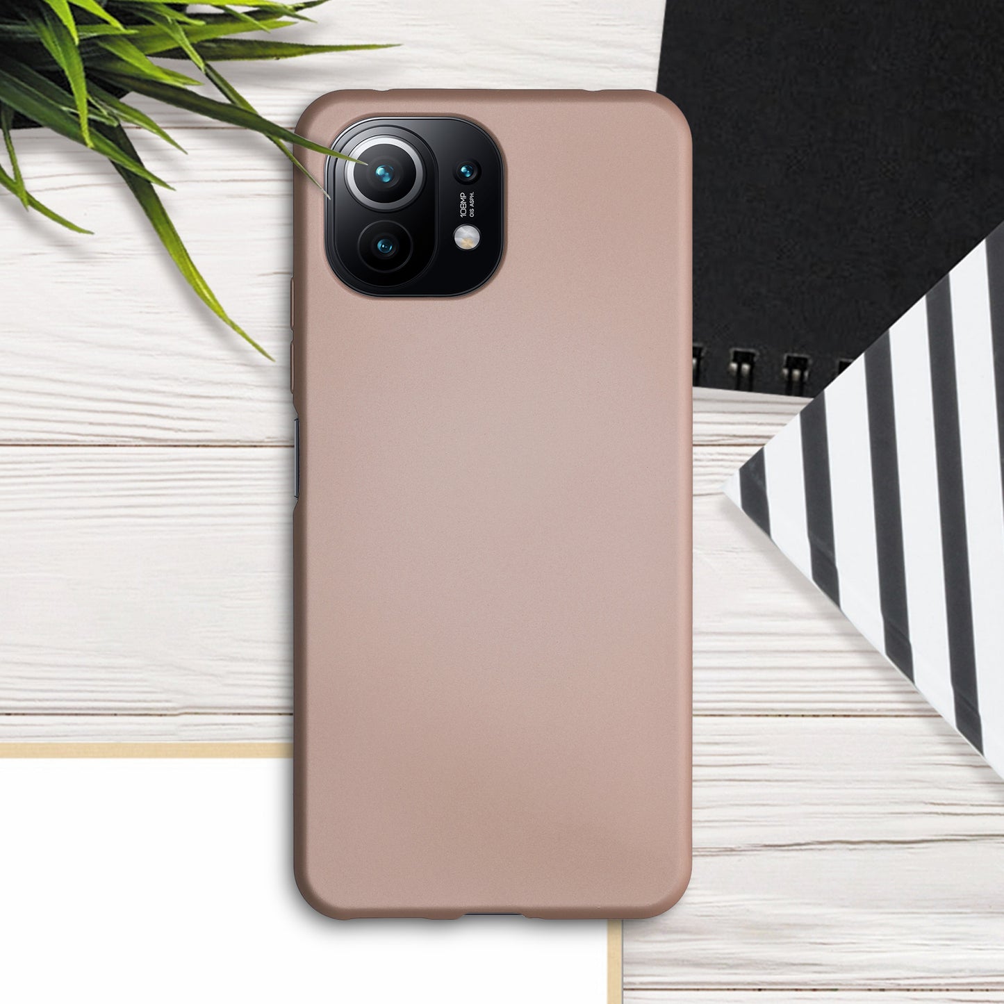 kwmobile Handyhülle für Xiaomi 11 Lite (5G) NE / Mi 11 Lite (5G) Hülle - Silikon Case metallisch schimmernd - Schutzhülle Cover