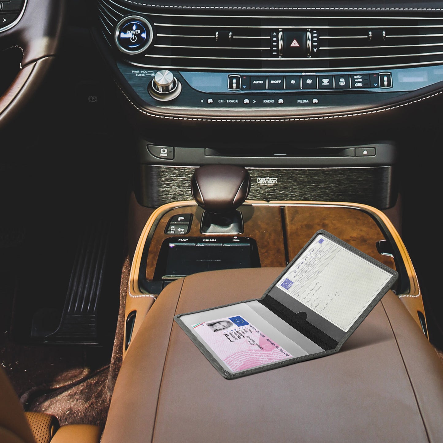 kwmobile Fahrzeugschein Hülle mit Kartenfächern - Tasche für italienische Auto Zulassungsbescheinigung Führerschein