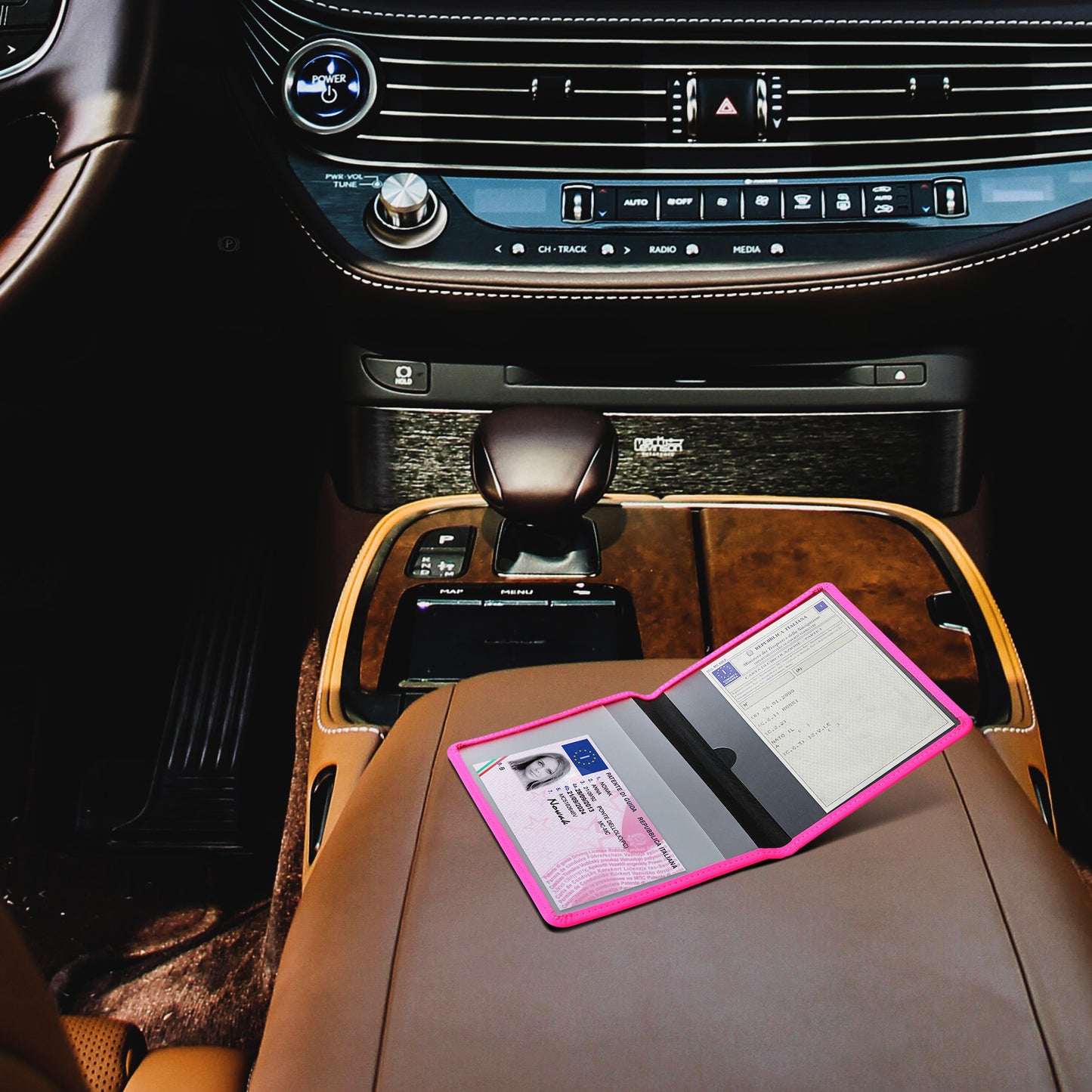kwmobile Fahrzeugschein Hülle mit Kartenfächern - Tasche für italienische Auto Zulassungsbescheinigung Führerschein