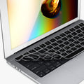 kwmobile Tastaturschutz für Apple MacBook Pro 14" (2021) A2442 - QWERTY Russisch Keyboard Cover Abdeckung