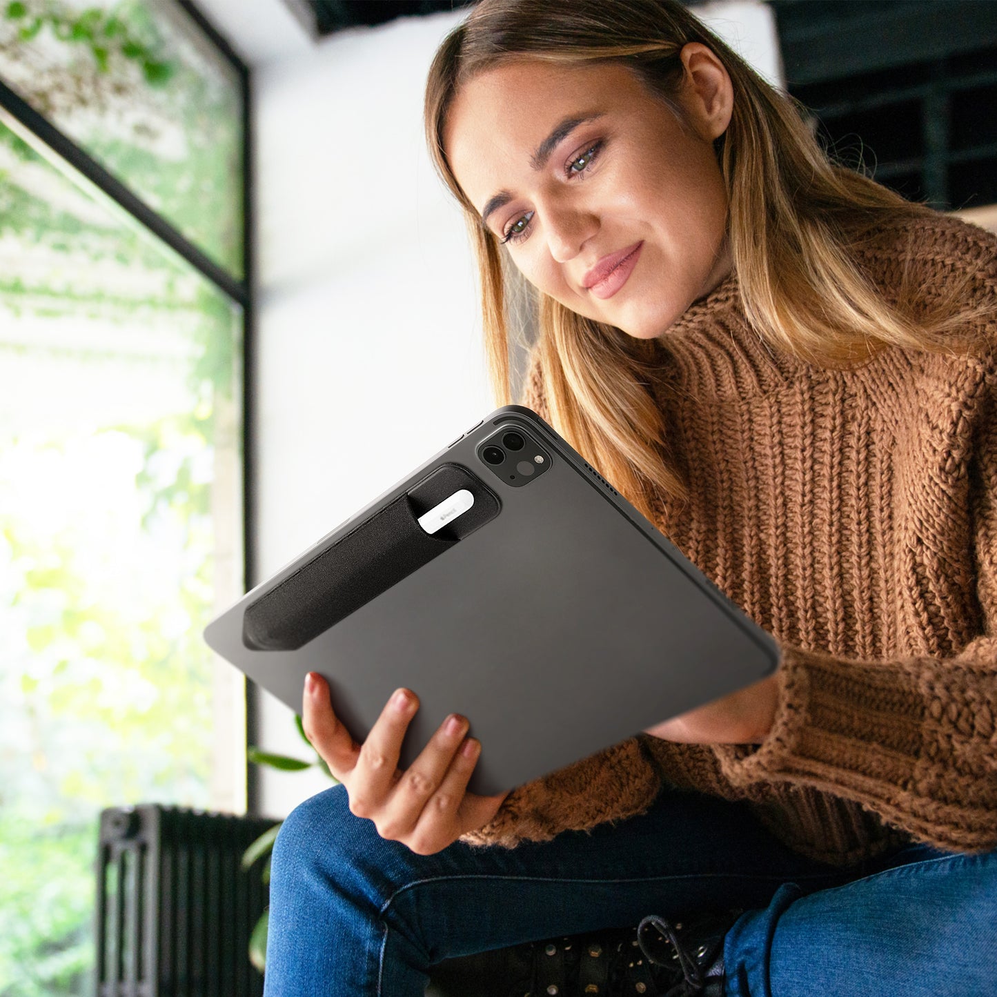 kwmobile Tablet Pen Hülle kompatibel mit Apple Pencil - Universalhalterung für digitale Stifte - selbstklebend aus Kunstleder