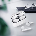 kwmobile Staubschutz Sticker kompatibel mit Apple Airpods Pro 2 Metallstaub Schutz Aufkleber Skins