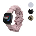 kwmobile Ersatz Armband kompatibel mit Fitbit Versa 4 / Sense 2 / Versa 3 / Sense - Smartwatch Scrunchie Haargummi Design Lavendel - Innenmaße 14 - 19 cm Lavendel  [dsg04]