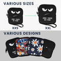 kwmobile Handytasche für faltbare Smartphones Hülle Telefon Tasche mit 10 x 8 x 2 cm Innenmaße Don’t touch my Phone