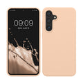 kwmobile Hülle kompatibel mit Samsung Galaxy S24 FE Hülle - Silikon Handy Case - Handyhülle weiche Oberfläche - kabelloses Laden - Pastell Pfirsich Pastell Pfirsich  