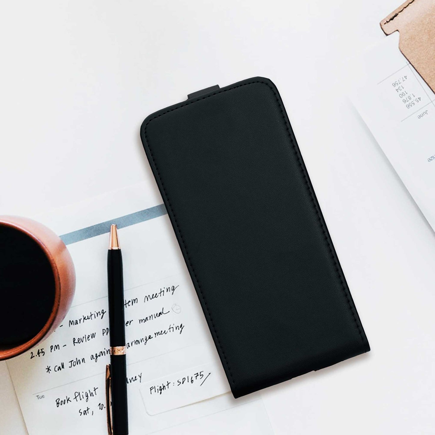 kwmobile Schutzhülle kompatibel mit Apple iPhone 17e / iPhone 16e - Hülle Handy - Flip Case Handyhülle