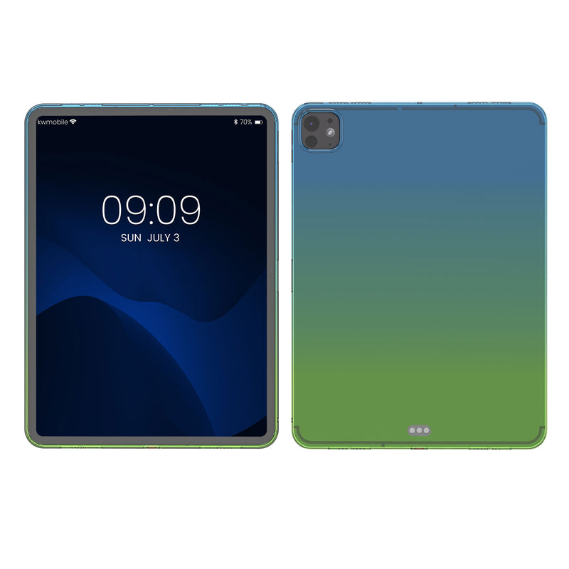 kwmobile Schutzhülle kompatibel mit Apple iPad Pro 13" (2024) - Hülle Silikon - Tablet Cover Case - Zwei Farben Blau Grün Transparent Blau  [dsg03]
