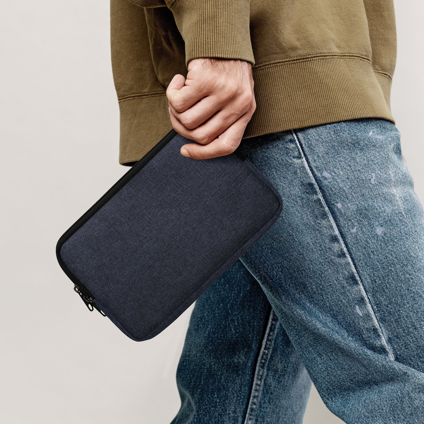 kwmobile Schutzhülle kompatibel mit 8"-8,4" Tablet Hülle mit Reißverschluss