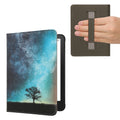 kwmobile Klapphülle kompatibel mit Amazon Kindle Paperwhite (2024)/Colorsoft Hülle - Flipcase für den eReader mit Handschlaufe - Galaxie Baum Wiese Blau Grau Schwarz Blau  [dsg06]