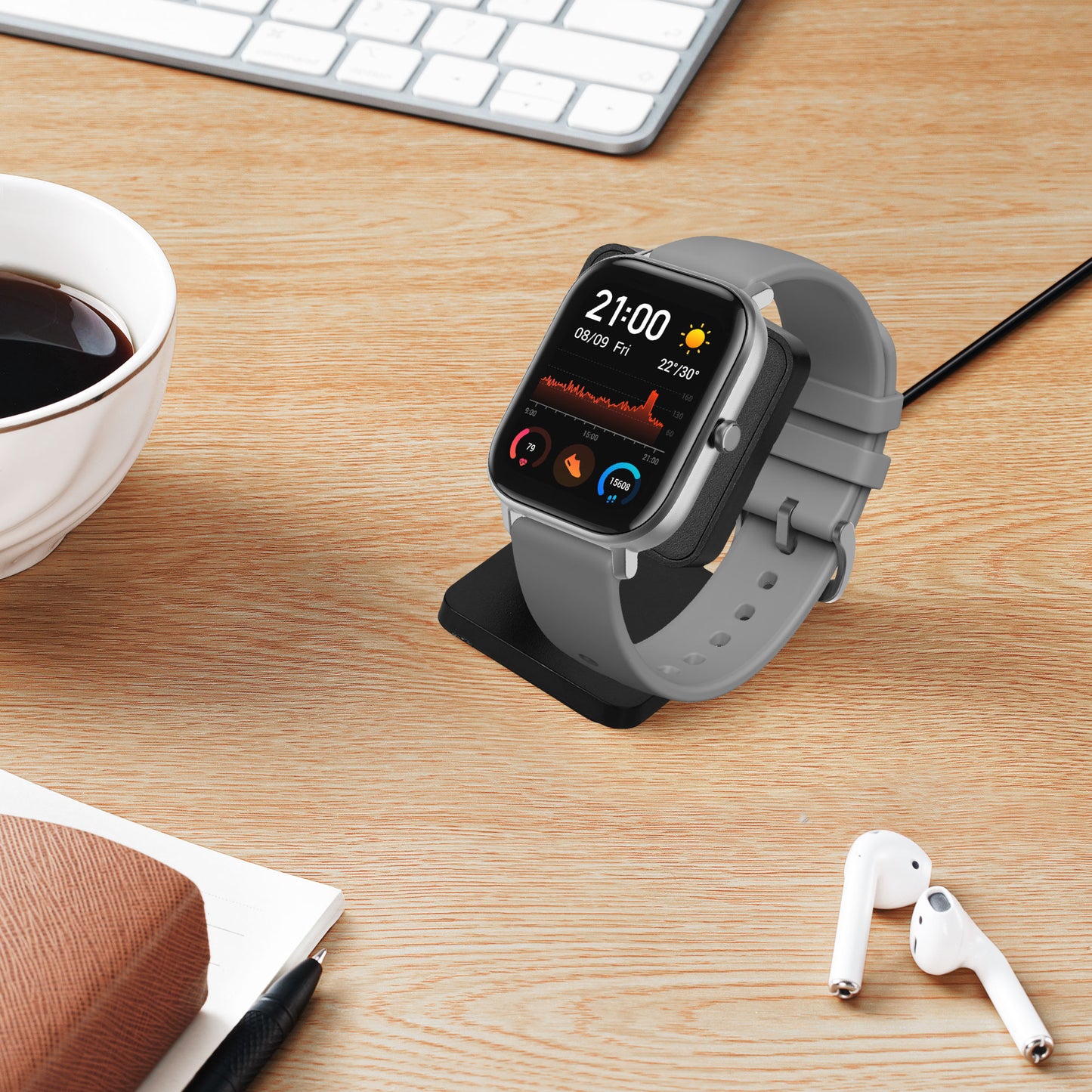 kwmobile USB Ladegerät kompatibel mit Huami Amazfit GTS 4 / GTR 4 / GTR 4 Pro USB Kabel Charger Stand Smart Watch Ladestation Docking Station Ladekabel mit Standfunktion