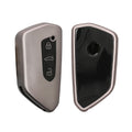 kwmobile Autoschlüssel Hülle kompatibel mit VW Golf 8 3-Tasten Autoschlüssel - Schlüsselhülle Silikon Cover