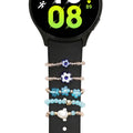 kwmobile 5 Smartwatch Armband Charms kompatibel mit 20 - 22mm Smartwatch Strap (Universal) - Deko Zubehör aus Acryl - Universal Accessoire für Fitnessuhr Bänder - Blau Hellblau Weiß Blau  [dsg01]