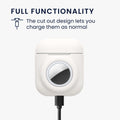 kwmobile 2-in1 Hülle kompatibel mit Apple Airpods 1 & 2 - Kopfhörer Case kompatibel mit Airtag - Schutzhülle mit Karabiner