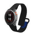 kwmobile Ersatzarmband kompatibel mit Garmin Fenix 8 47mm / Fenix E 47mm / Fenix 7 / 7 Pro / EPIX 2 Armband - Fitnesstracker Silikon Band mit Magnetverschluss Schwarz  [dsg01]