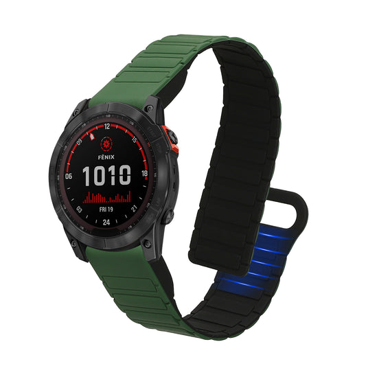 kwmobile Ersatzarmband kompatibel mit Garmin Fenix 8 51mm / Enduro 3 / Fenix 7X / 7X Pro / Instinct 2X Armband - Fitnesstracker Silikon Band mit Magnetverschluss Dunkelgrün  [dsg02]