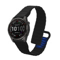 kwmobile Ersatzarmband kompatibel mit Garmin Fenix 8 43mm / Fenix 7S / 7S Pro / 7S Solor / Instinct 2S Armband - Fitnesstracker Silikon Band mit Magnetverschluss Schwarz  [dsg01]
