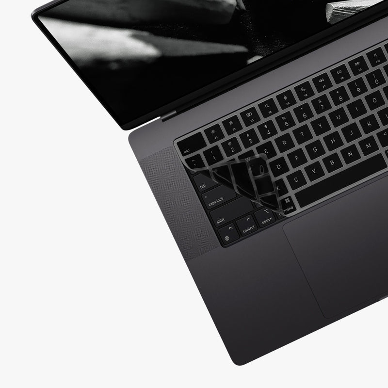 kwmobile Tastaturschutz für Apple Macbook Pro 14.2 2024 M4 A3112 / A3185 / A3401 QWERTY US Keyboard Cover Abdeckung