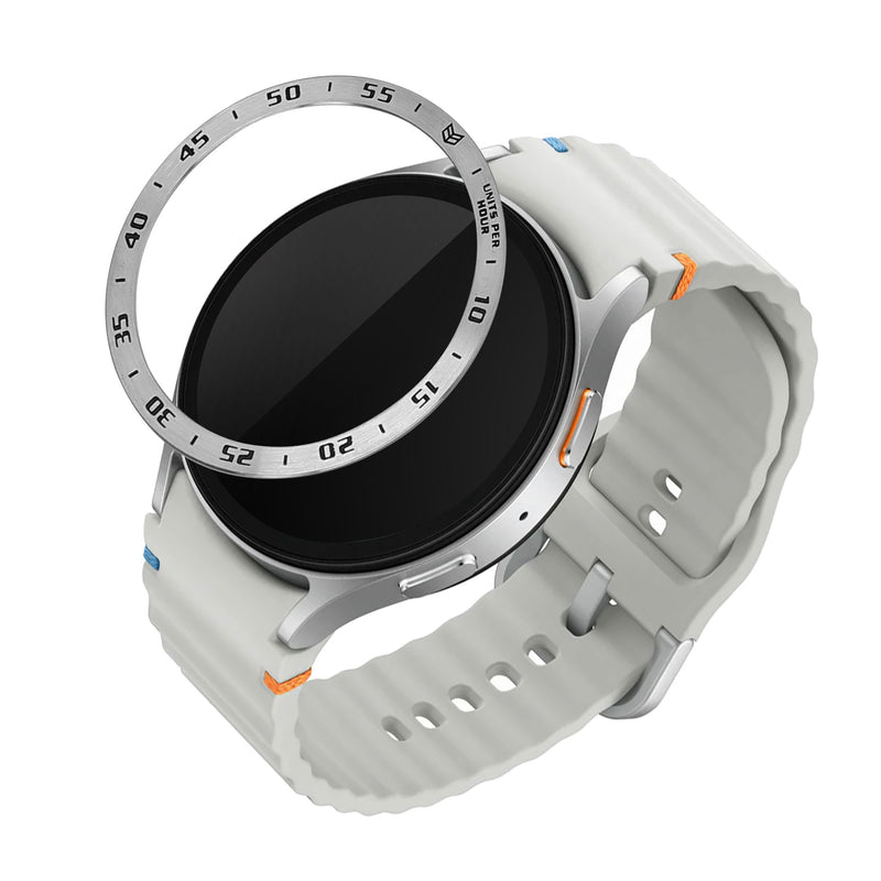 kwmobile Schutzring kompatibel mit Samsung Galaxy Watch 7 44mm Fitnesstracker - Bezel Ring Lünette in Silber Schwarz Silber  [dsg02]